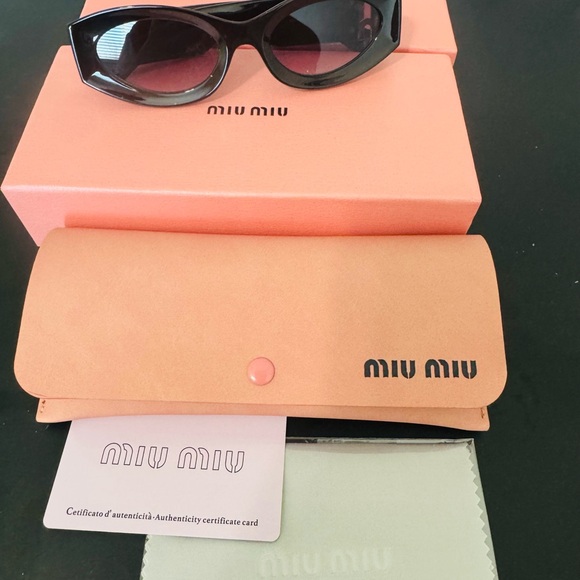 Miu Miu Sleek Black Sunglasses - Picture 5 of 6